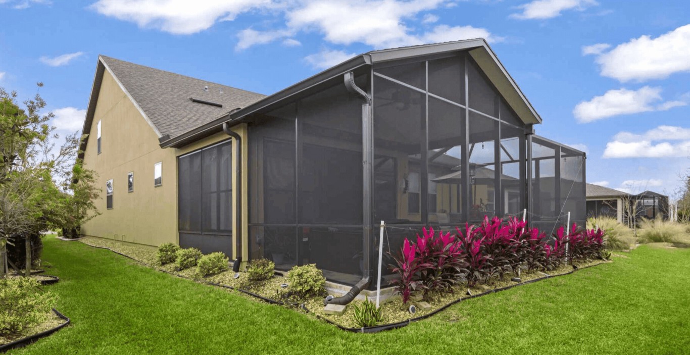 Custom screen room built to withstand Peoria, AZ desert climate conditions